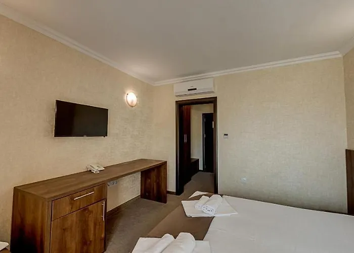 Отель Pautalia 3*